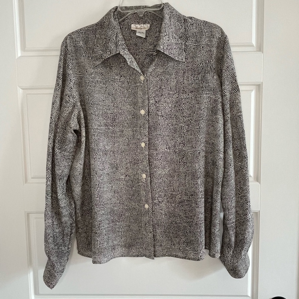 VTG 90s NYC Design 100% Silk Womens Snake Print Button Up Blouse L Contemporary